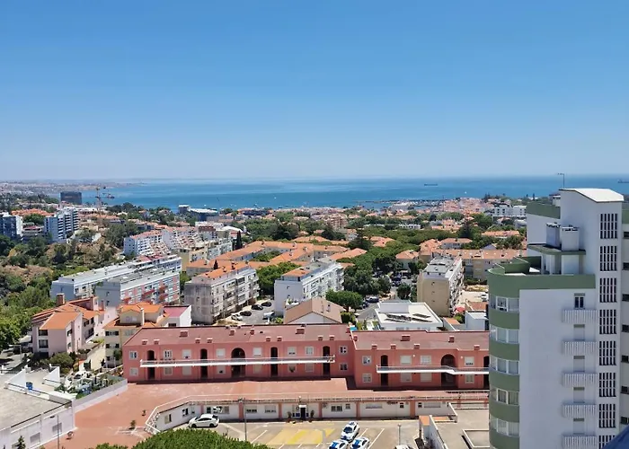 Sea View Apartment *